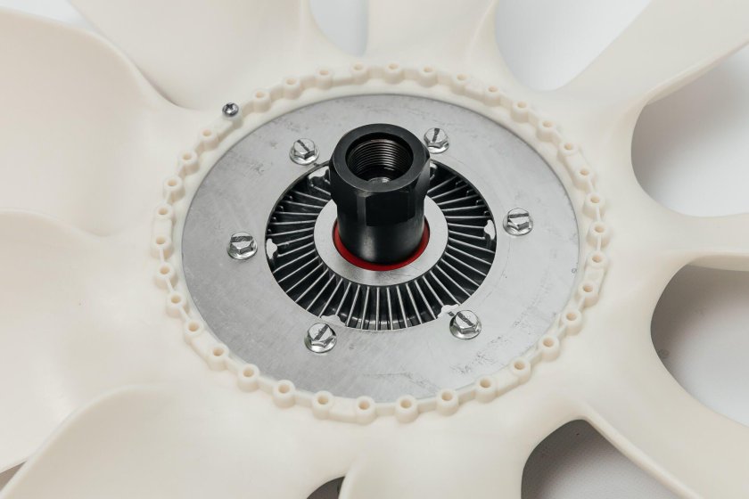 Муфта вязкостная в сборе с вентилятором