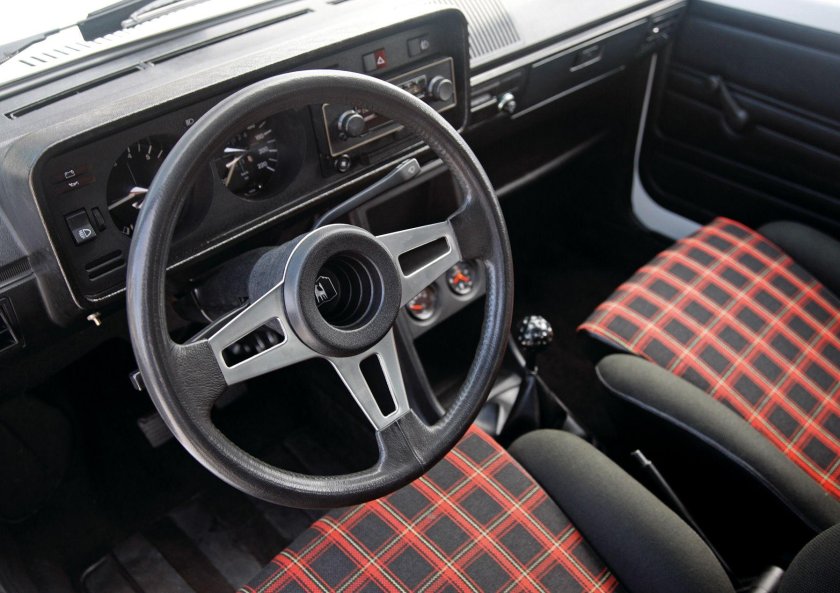 Volkswagen Golf mk1 Interior