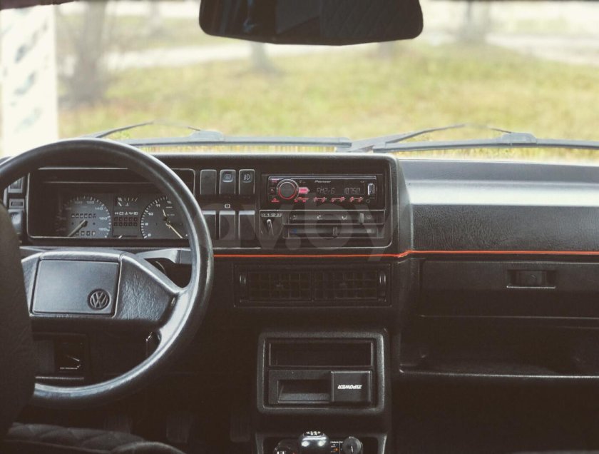 Volkswagen Golf 2 GTI салон
