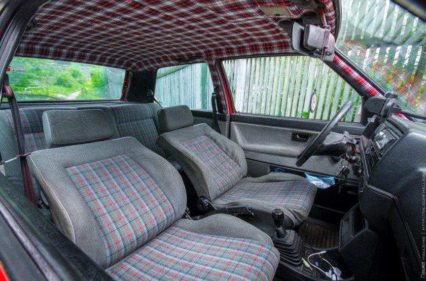 Volkswagen Golf 2 салон