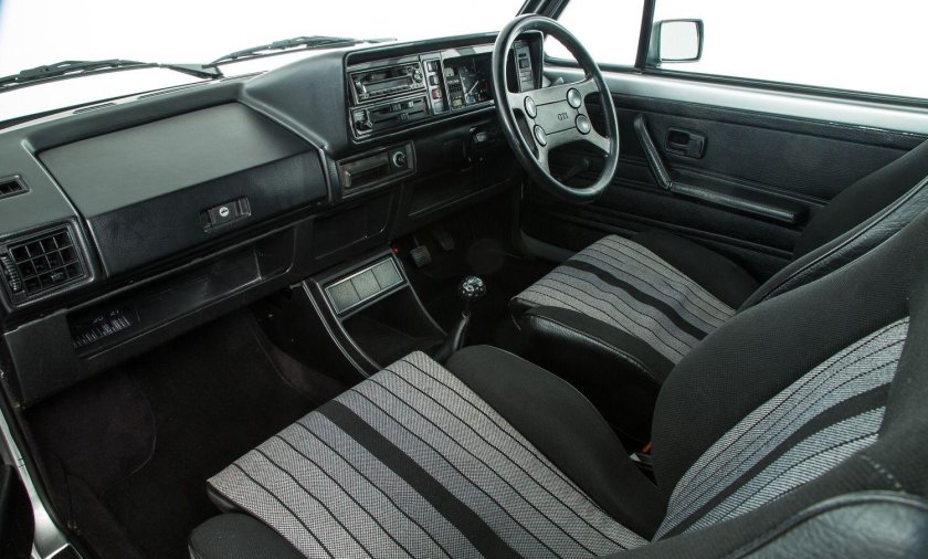 Golf mk2 Interior