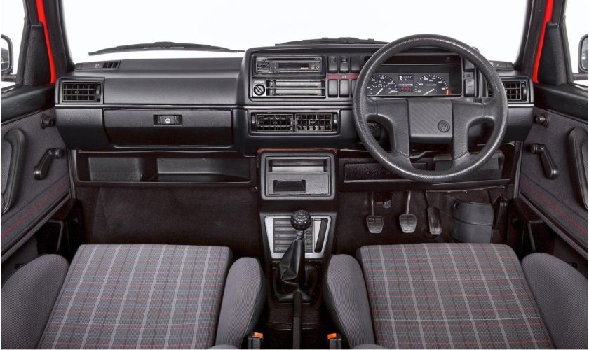 Volkswagen Golf 2 Interior