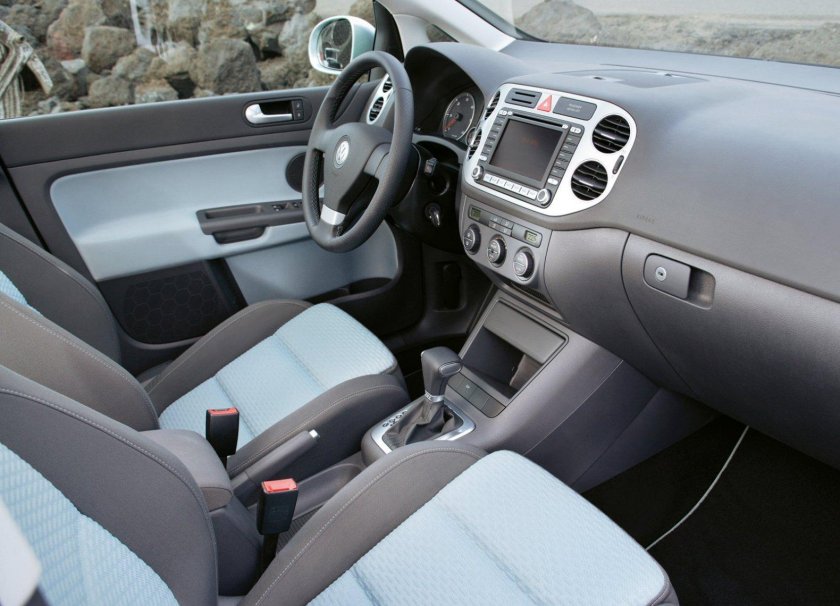 Golf Plus 2008 салон