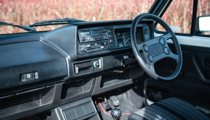Volkswagen Golf mk1 Interior