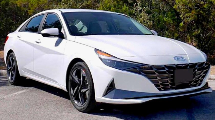 Hyundai Elantra 2021 White