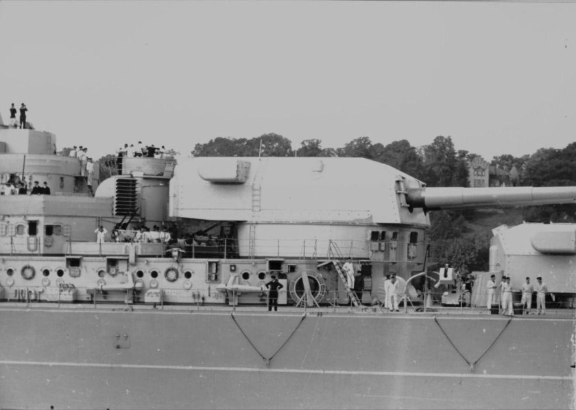 Линкор бисмарк