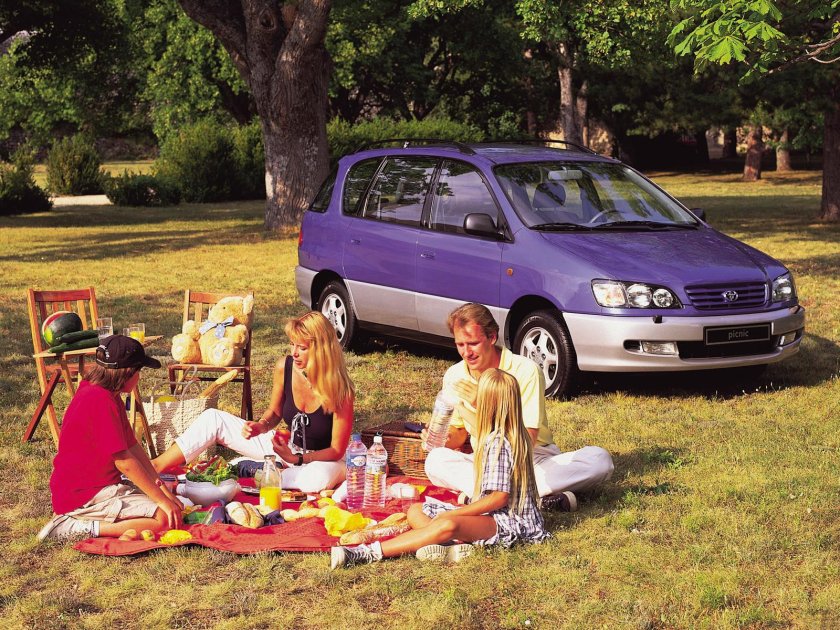 Toyota Picnic 1996