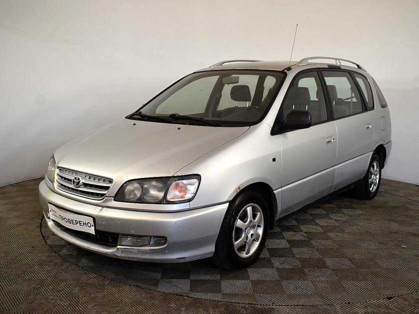 Toyota Picnic 1999