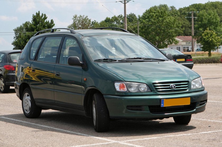 Toyota picnic 2001