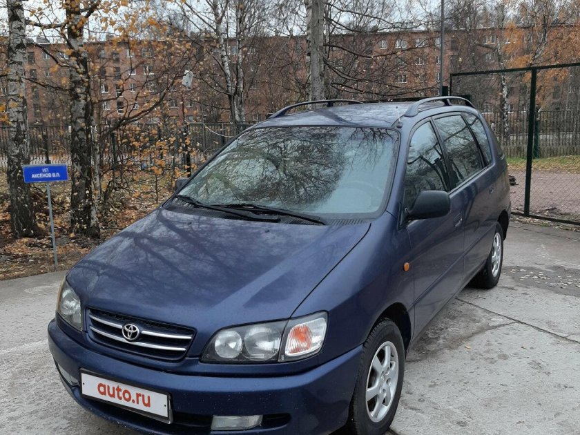 Toyota Picnic 2003