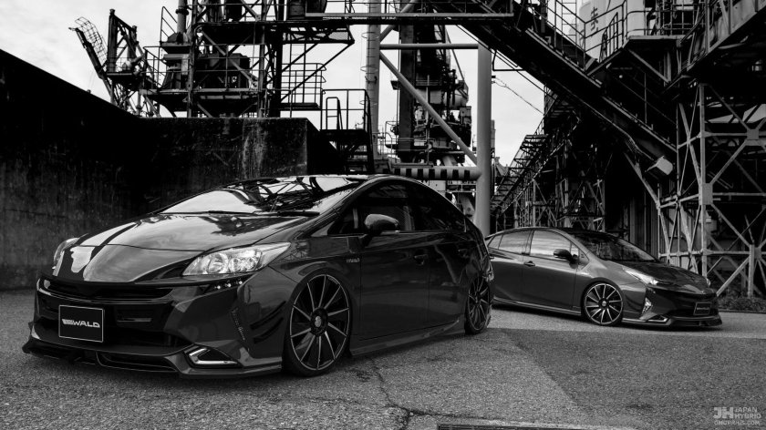 Тойота Приус