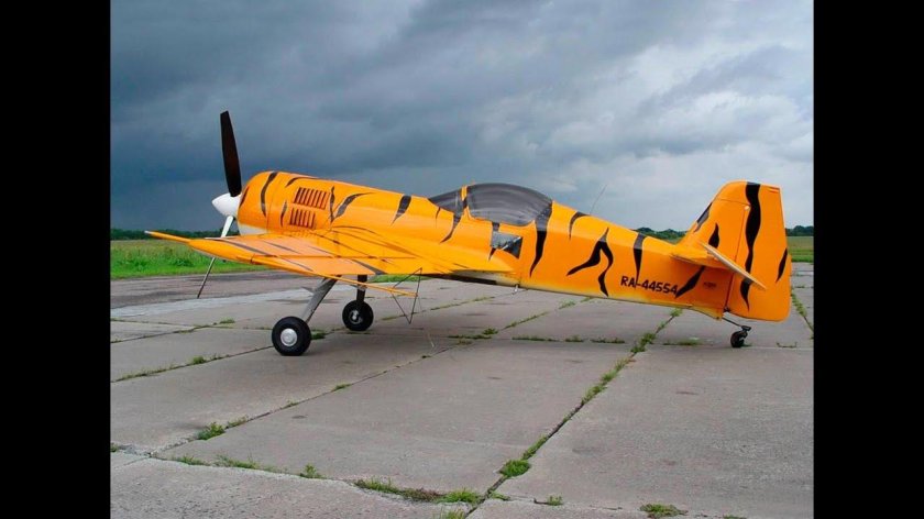 Спортивный самолет Су-26