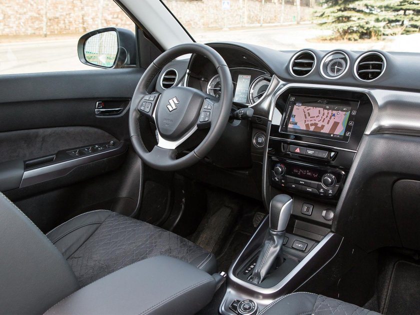 Suzuki Vitara 2021 салон