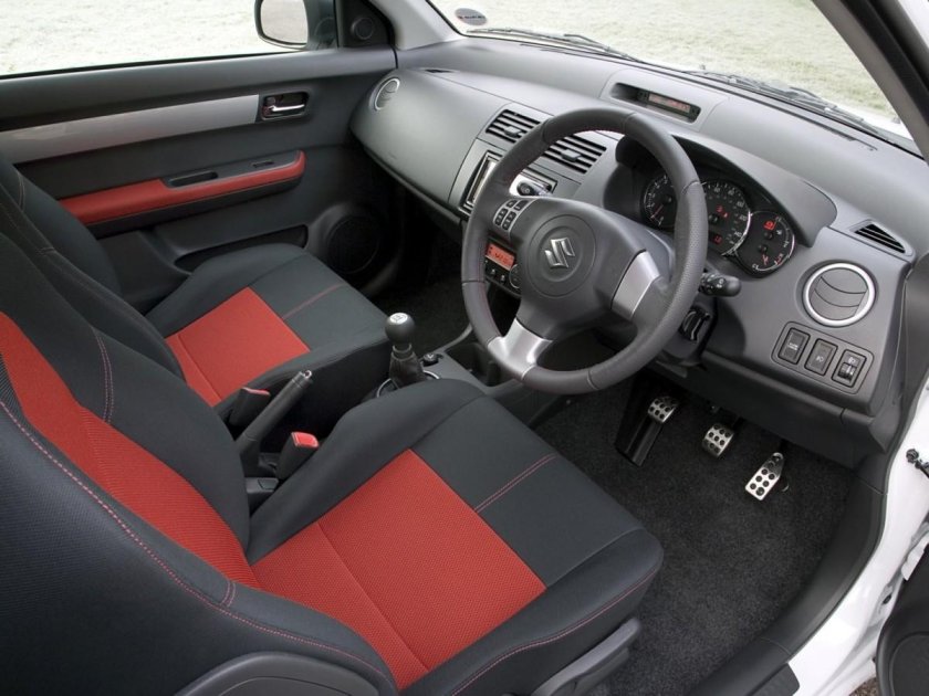 Сузуки Свифт 2007 салон