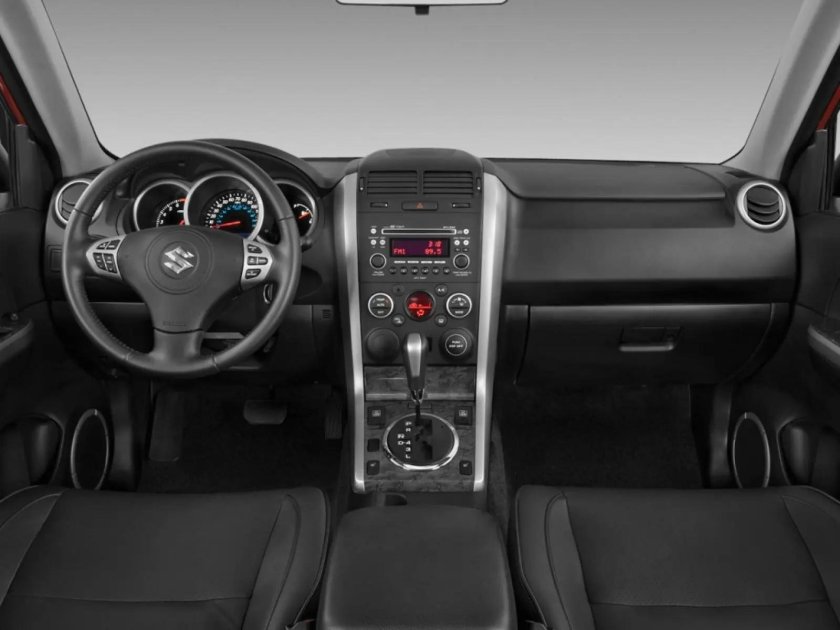 Suzuki Grand Vitara 2011 салон