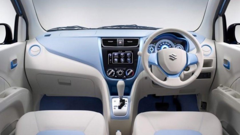 Сузуки Альто салон