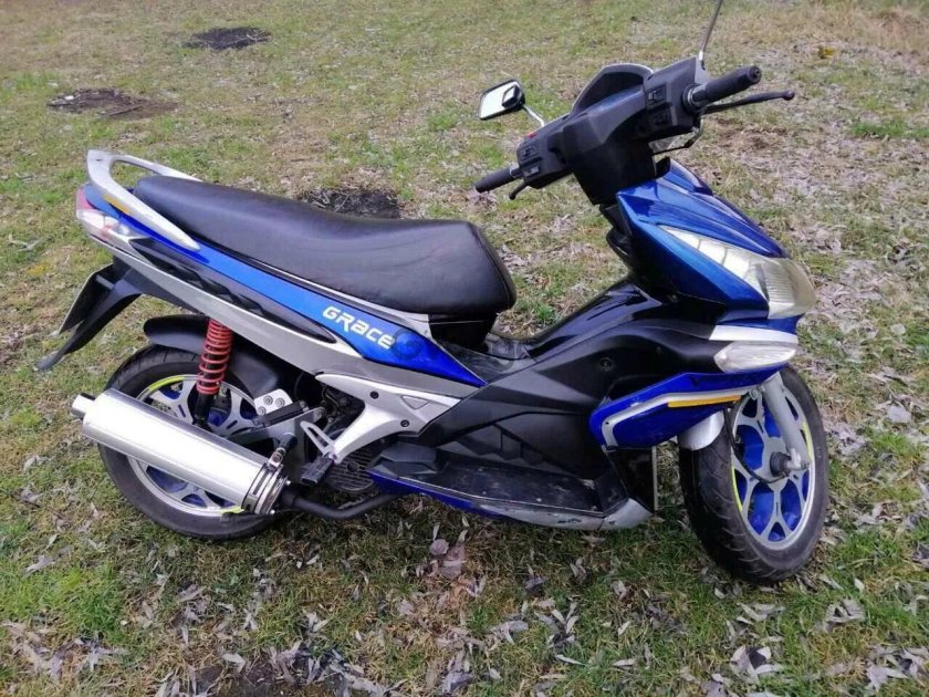 Скутер Грейс 150 кубов