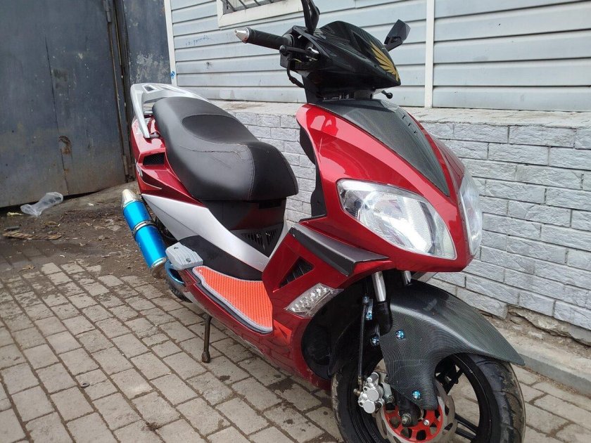 Мотоцикл скутер