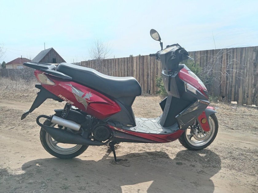 Скутер рейсер 150 кубов
