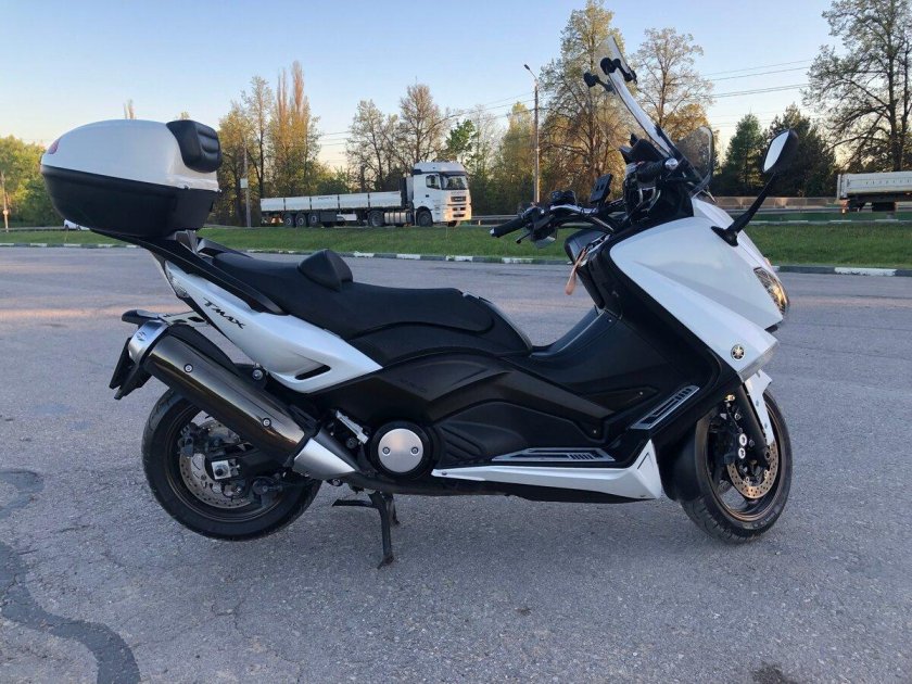 Макси скутер