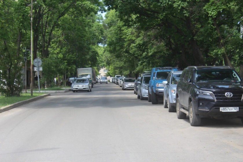 Парковка на обочине