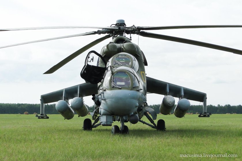 Подвесные топливные баки вертолета ми-8