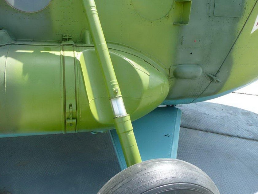 Стойка шасси ми-8