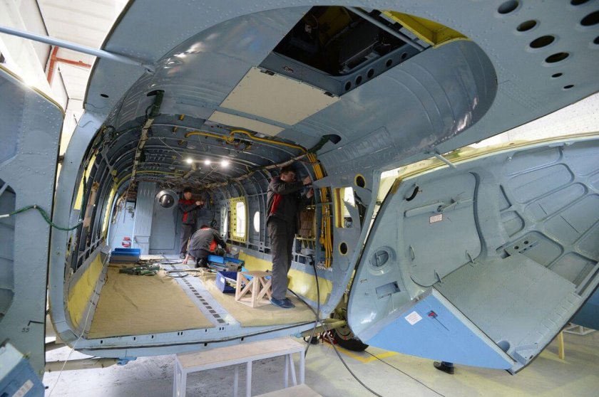 Ми 8 МТ грузовая кабина