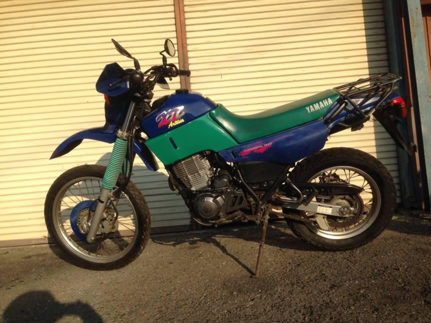 Yamaha XT 400