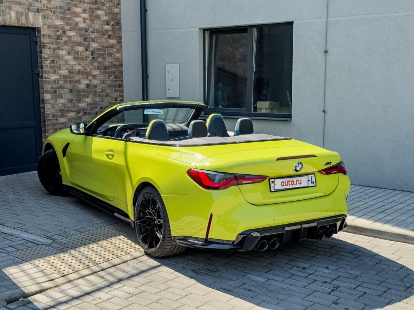Зеленая бмв м 4
