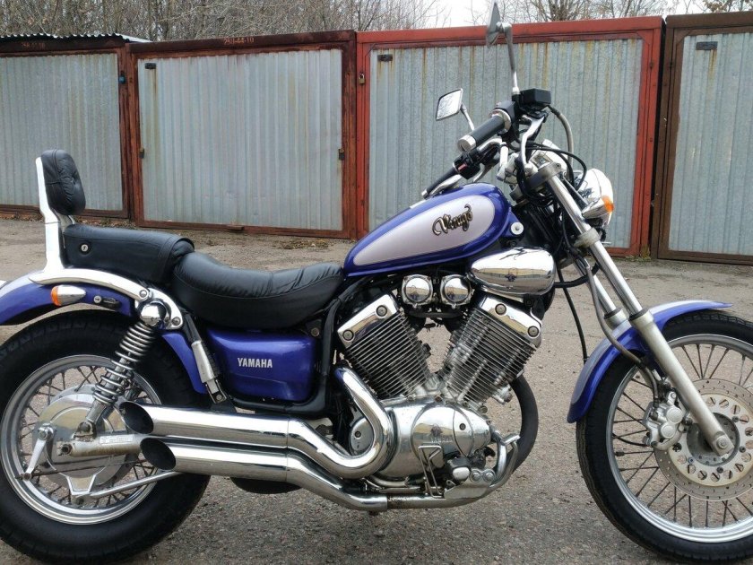 Yamaha XV 400 Virago