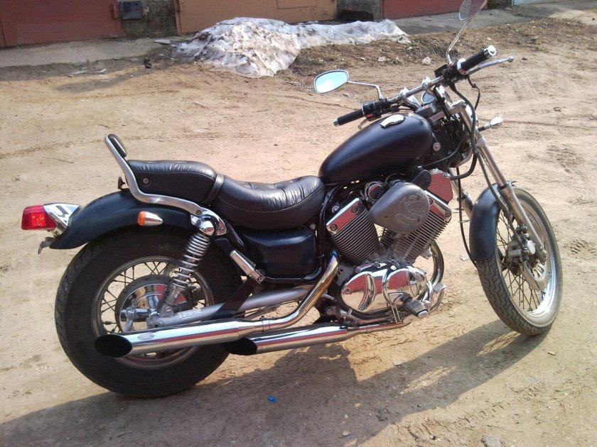 Yamaha XV 400 Virago