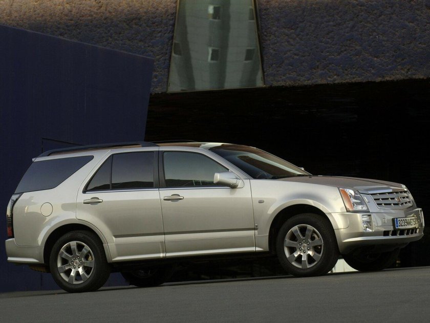 Cadillac SRX 2003