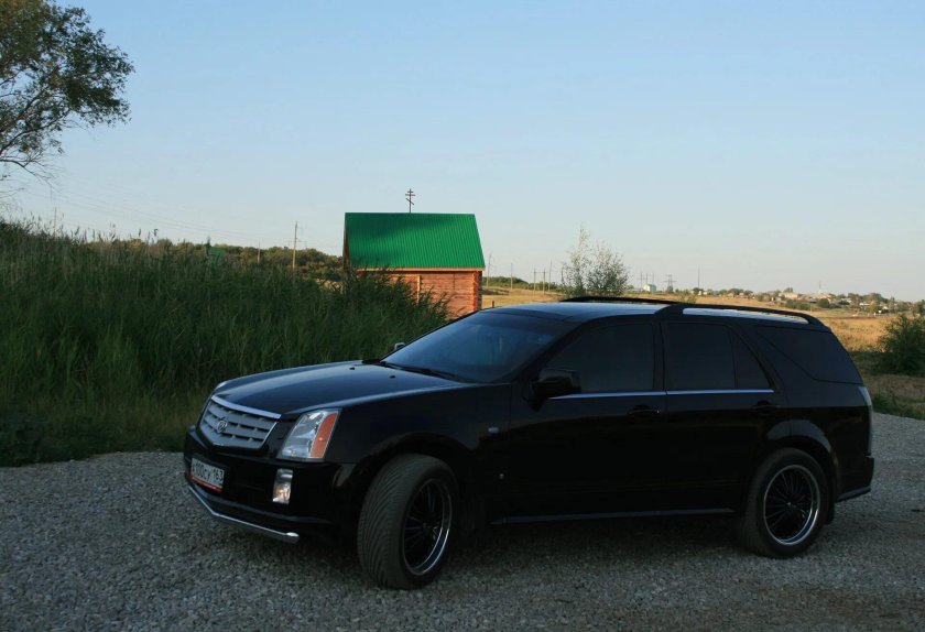 Cadillac SRX 1