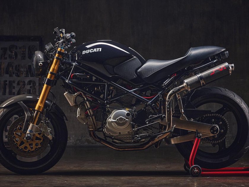 Ducati monster