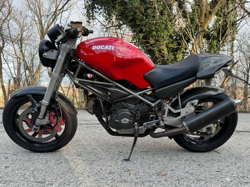 Ducati monster 900 ie