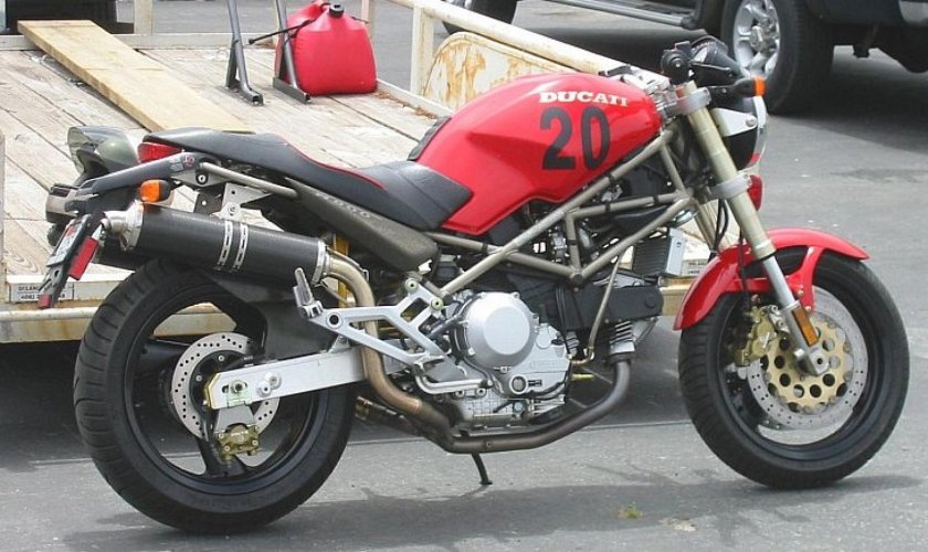 Ducati m900 "Monster"