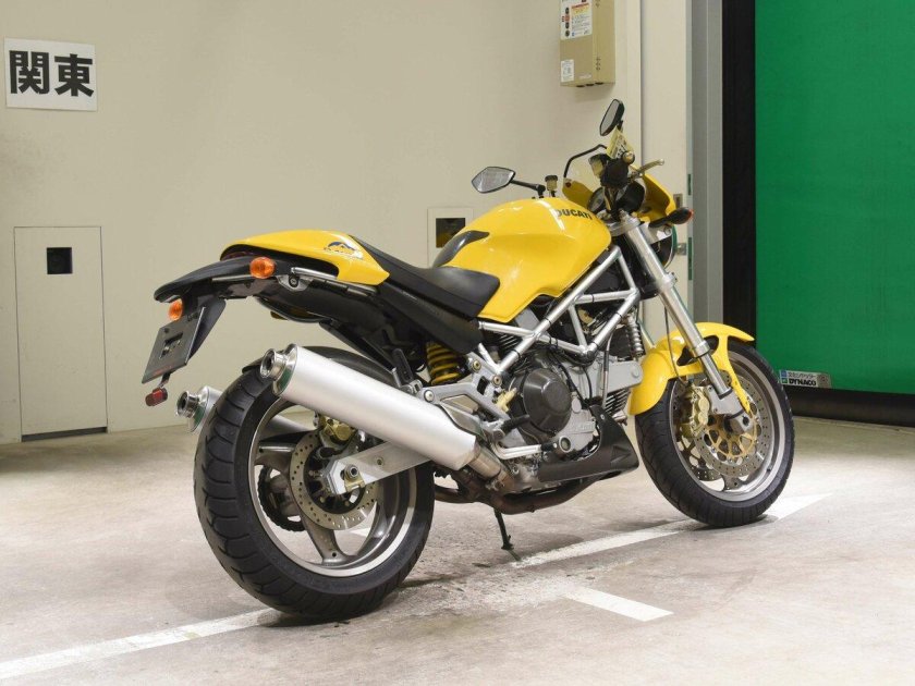 Ducati monster 900 2001