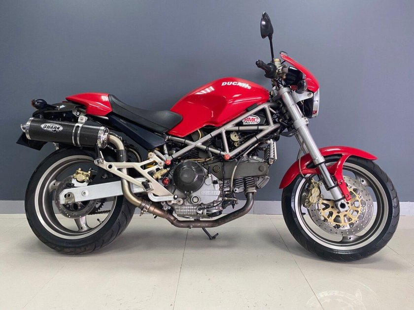 Ducati Monster 900 2001