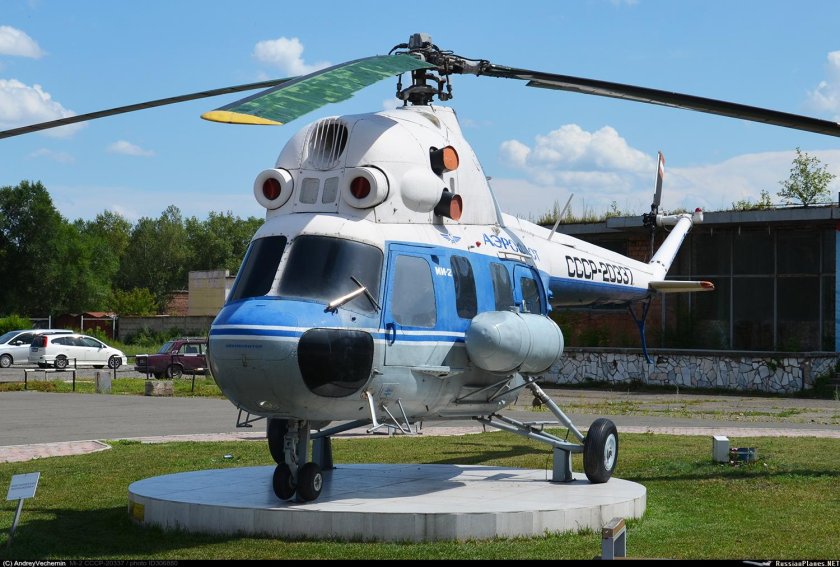 Ми-2 вертолёт