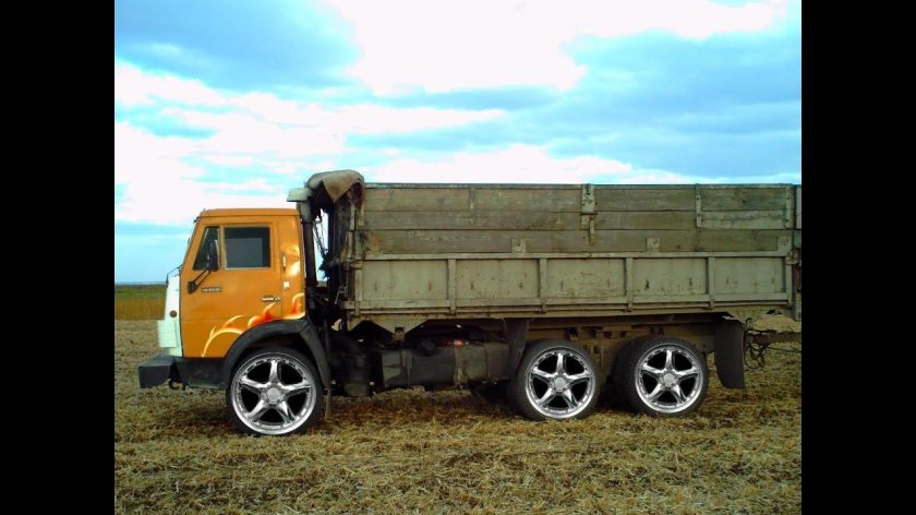 КАМАЗ 55102 самосвал