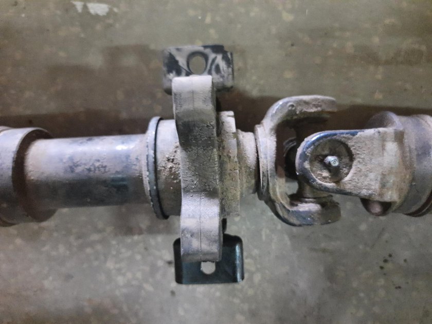 Карданный вал Mitsubishi l200