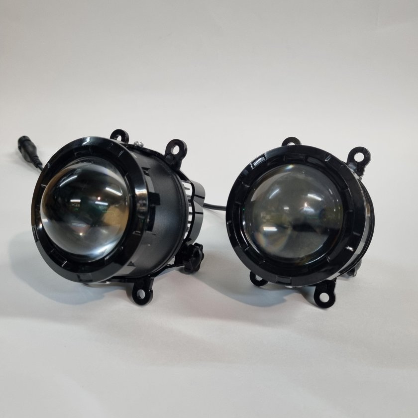 Противотуманные фары веста с линзой
