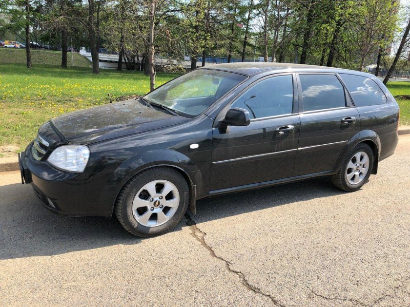 Chevrolet Lacetti 2011 универсал