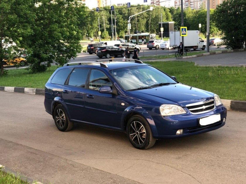Шевроле Лачетти универсал 1.6
