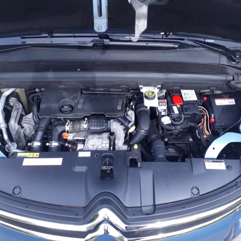 Двигатель Ситроена с4 Пикассо