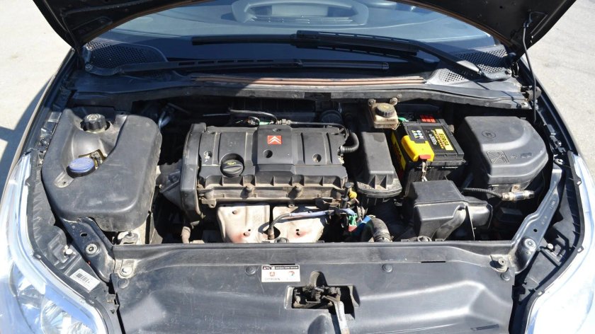 Подкапотка ситроен с4 2007