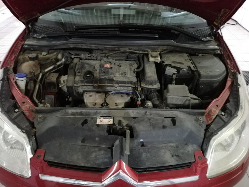Ситроен с4 2008 подкапотное
