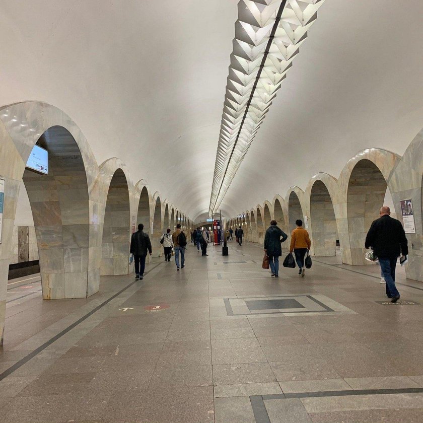 Метро кузнецкий мост