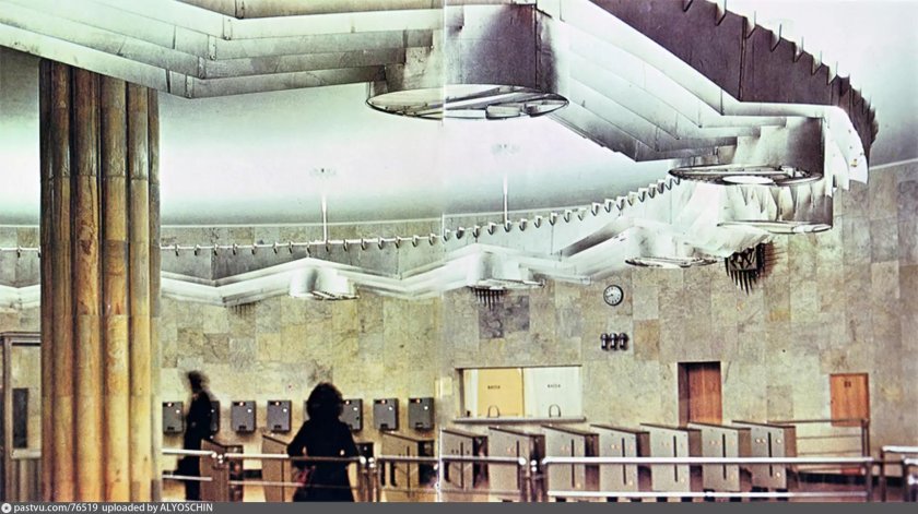 Вестибюль станции Кузнецкий мост